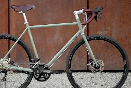 TempleCycles的这款甜美优雅的碎石自行车阵容远不止看上去那么简单